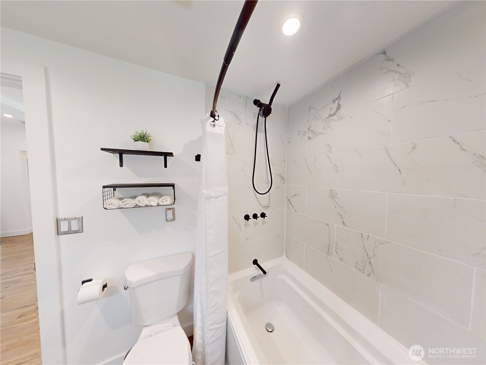 5502 Chuckanut Property Photo 19