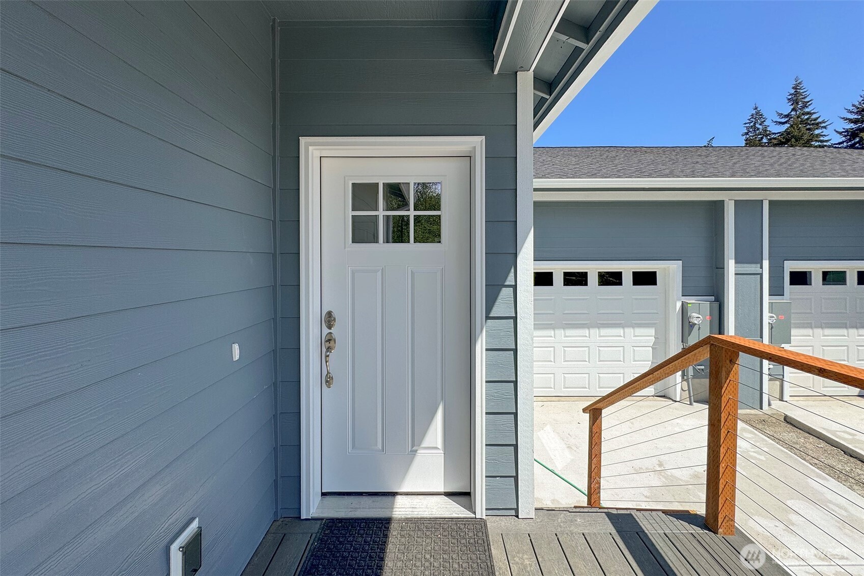 1917 W 10th Street Property Photo 6