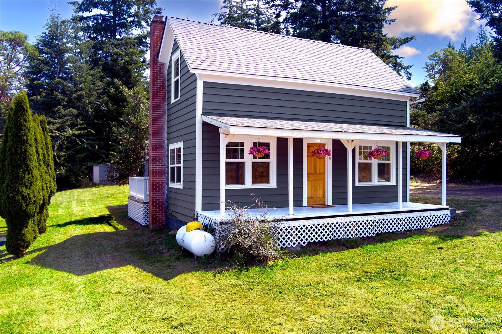 650 Argyle Avenue Property Photo 2