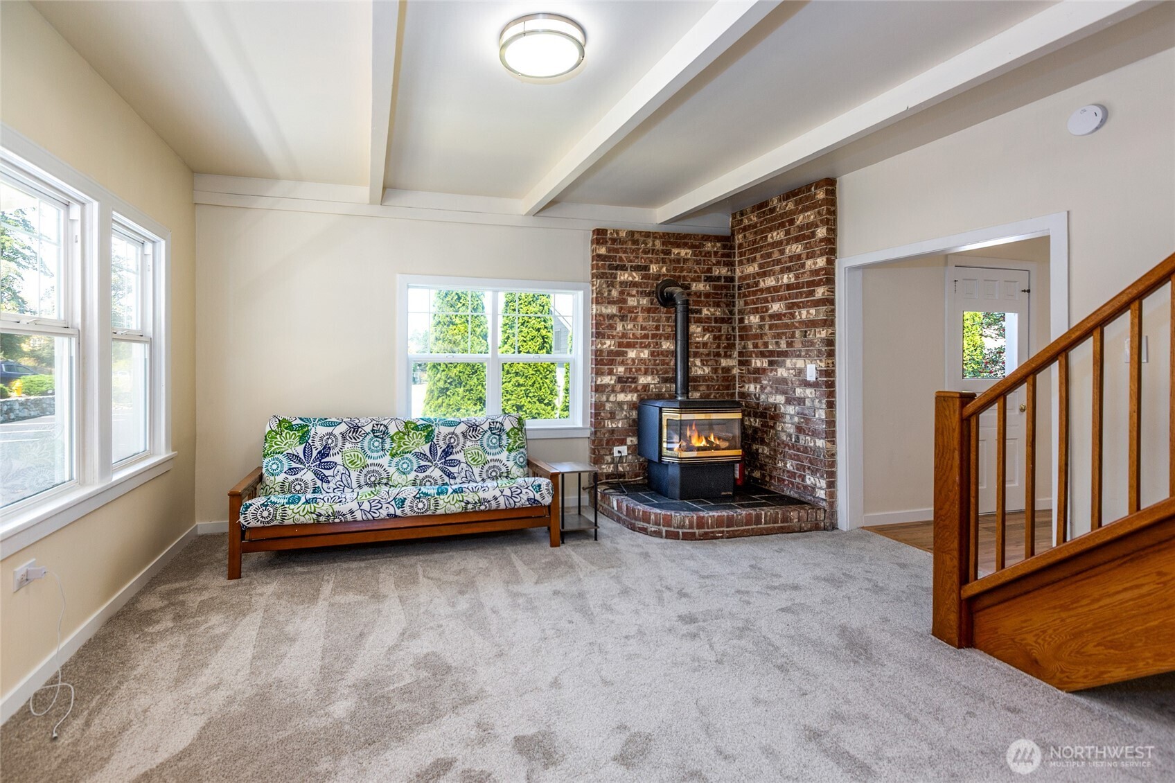 650 Argyle Avenue Property Photo 8