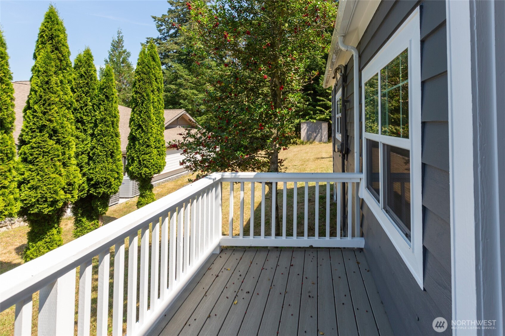 650 Argyle Avenue Property Photo 12