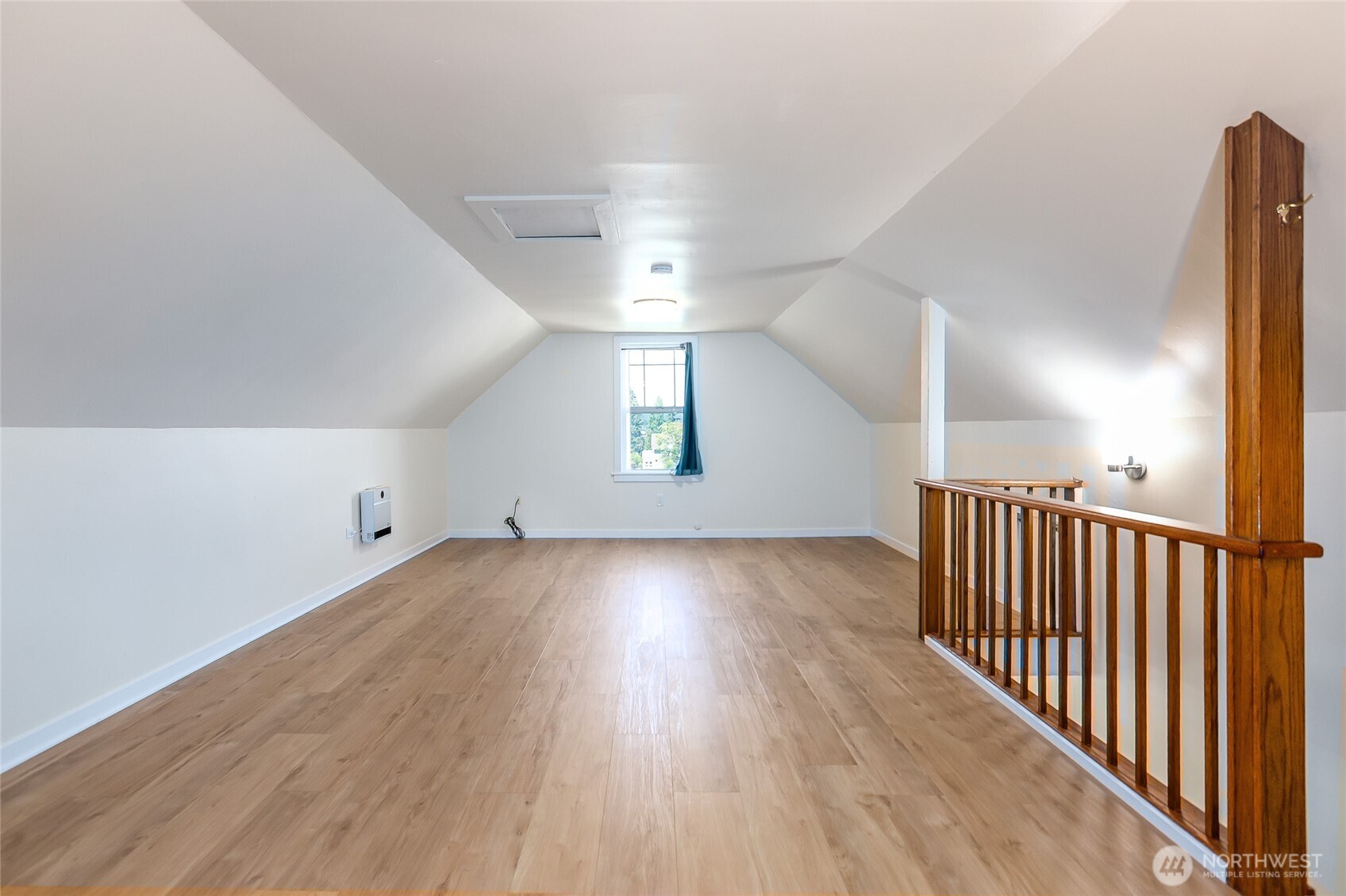 650 Argyle Avenue Property Photo 20