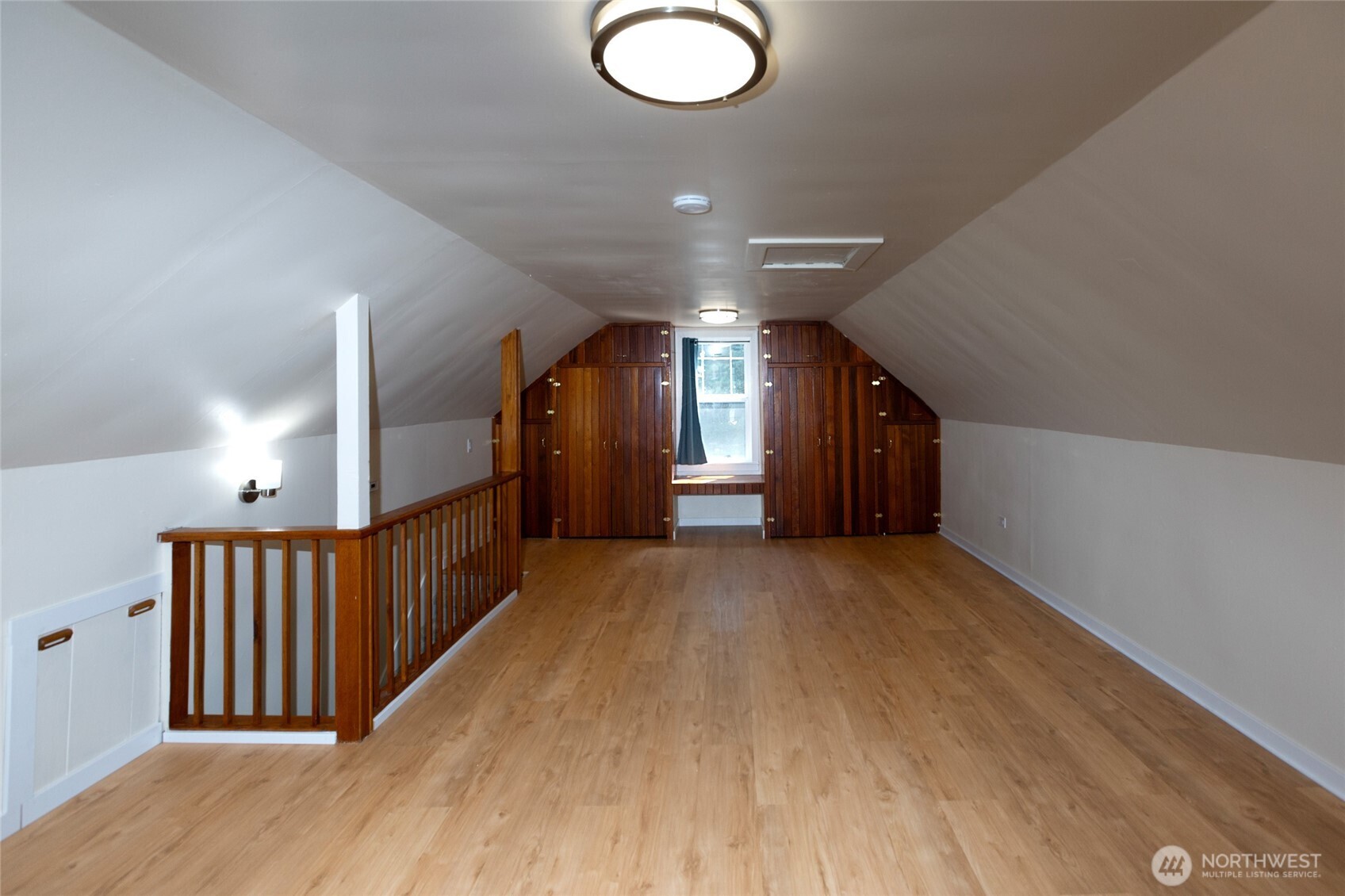 650 Argyle Avenue Property Photo 21