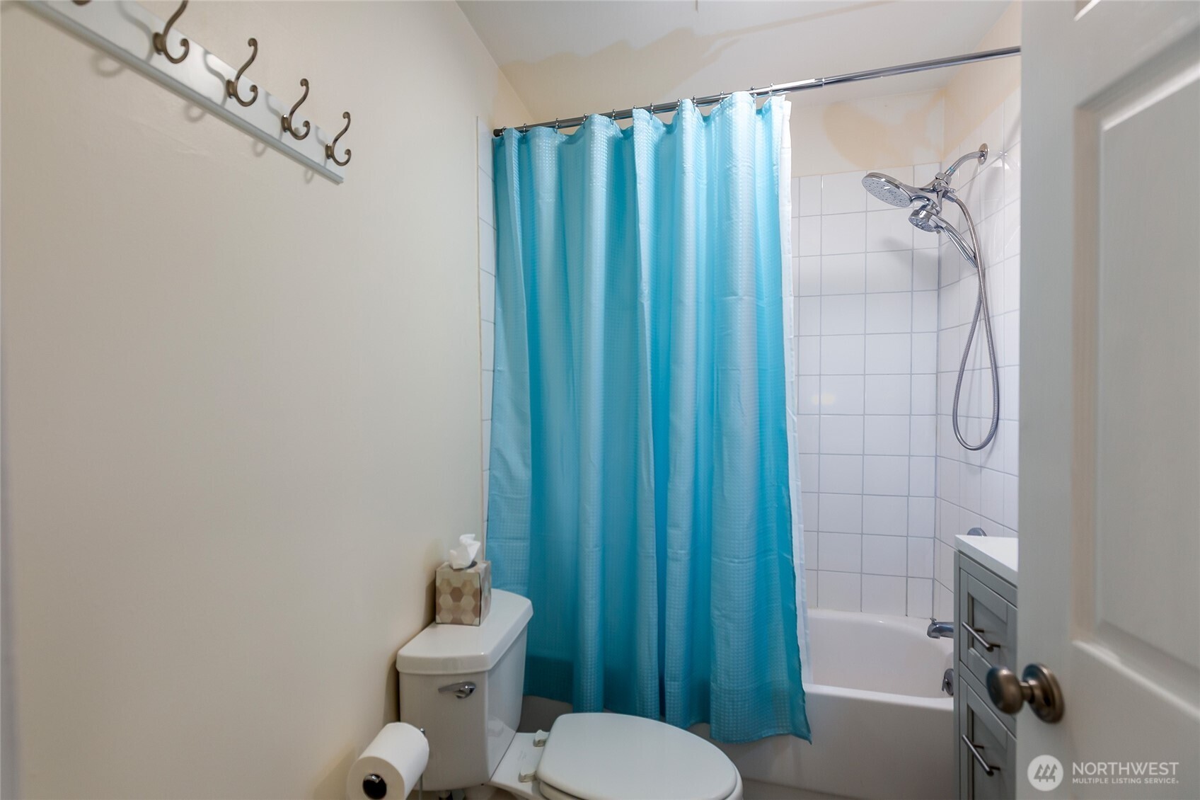 650 Argyle Avenue Property Photo 23