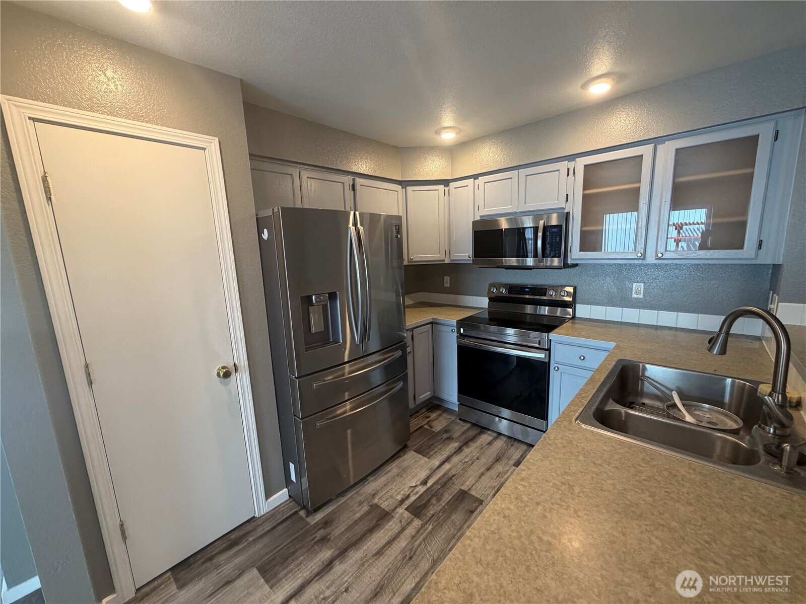 1626 Sundrop Lane Property Photo 4
