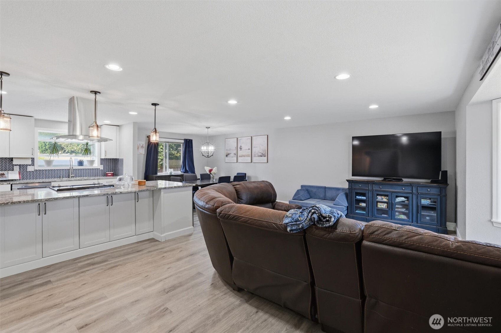 390 Cambrae Drive Property Photo 16
