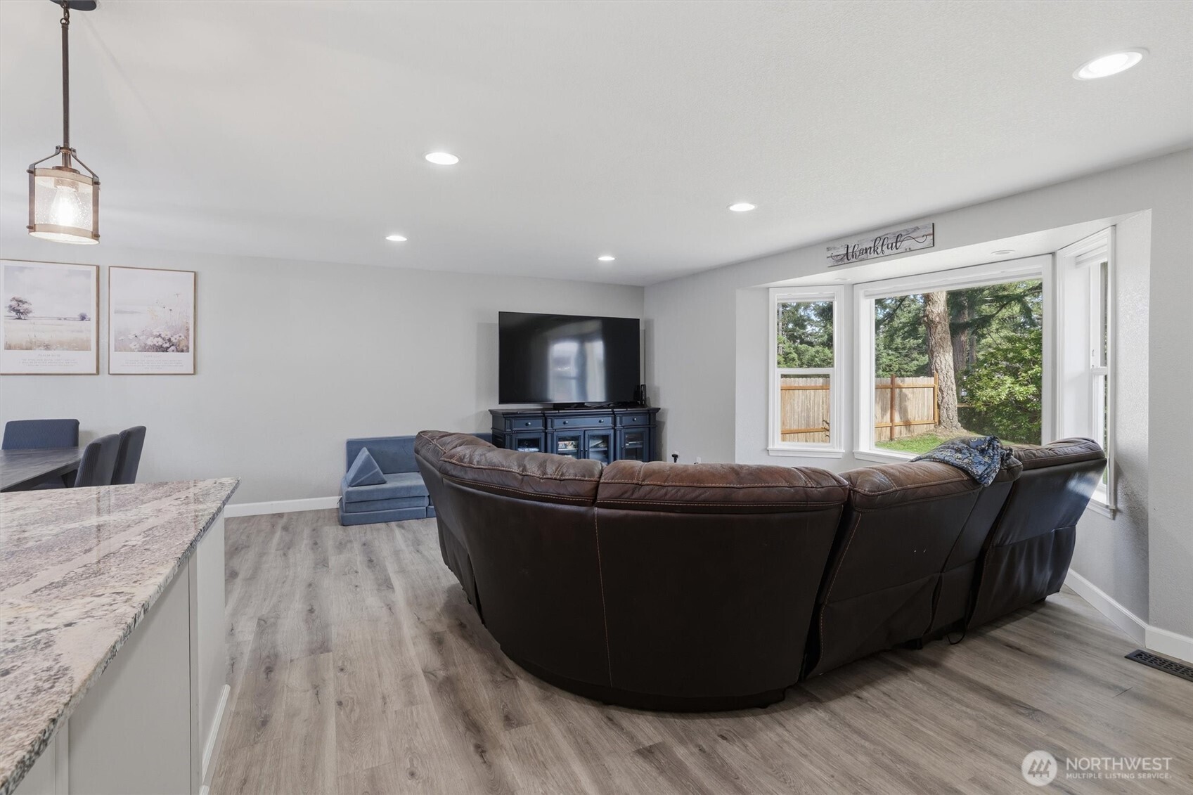 390 Cambrae Drive Property Photo 17
