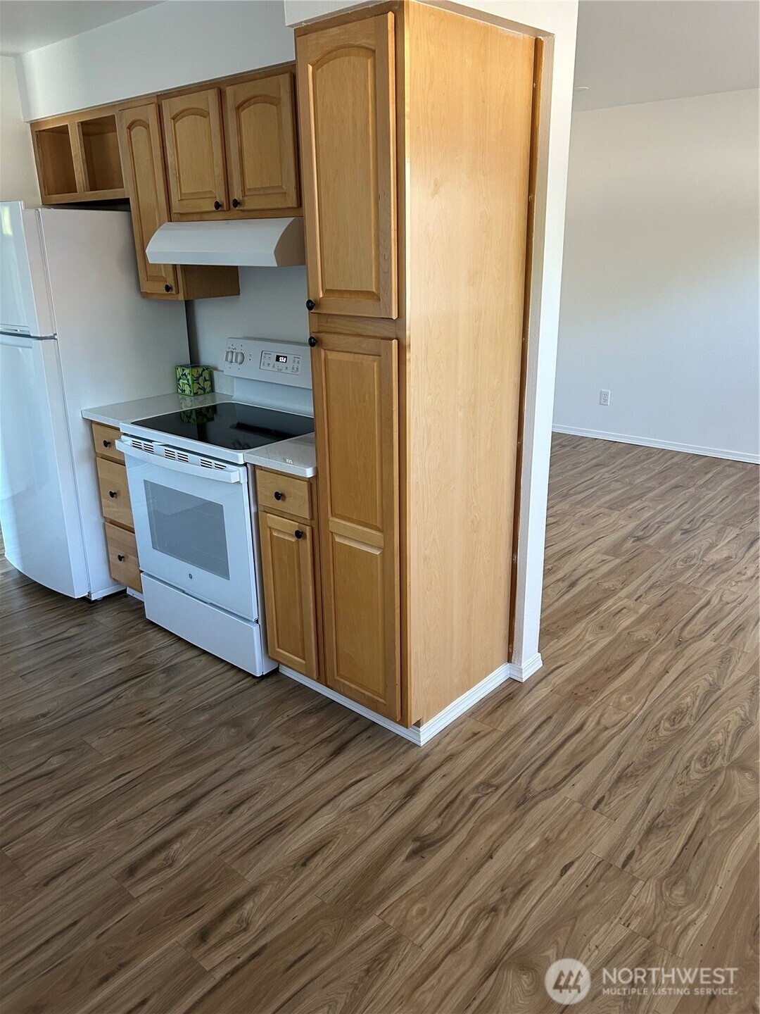 2806 Garden Court D Property Photo 7