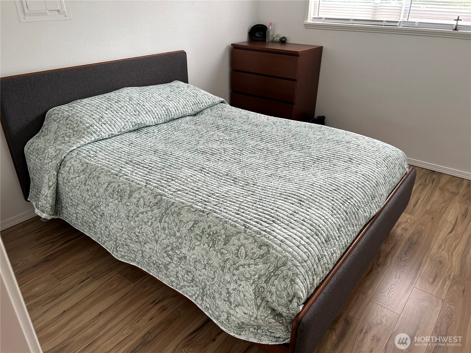 2806 Garden Court D Property Photo 10