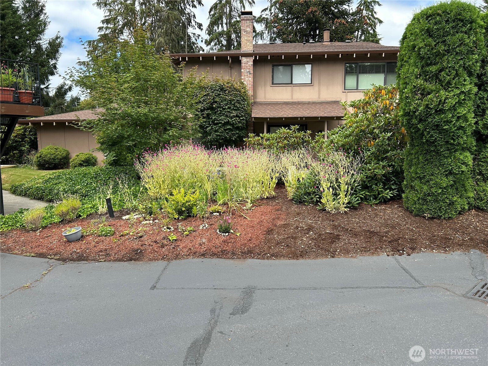 2806 Garden Court D Property Photo 18