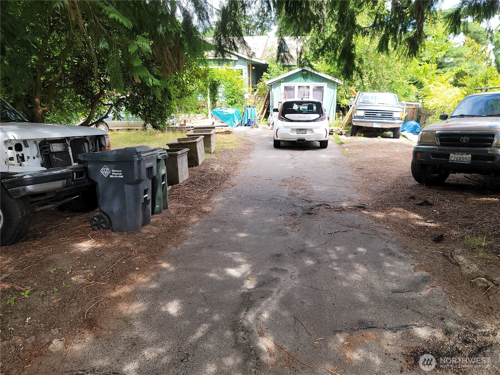 1325 23rd Avenue Property Photo 2