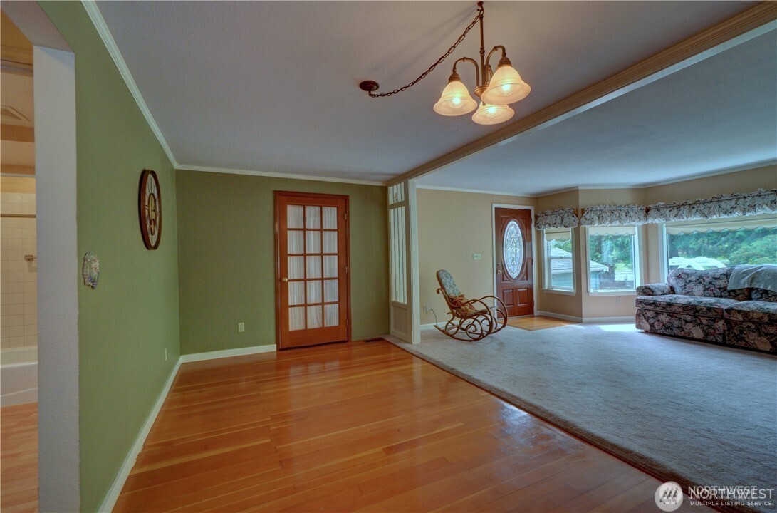 1325 23rd Avenue Property Photo 7