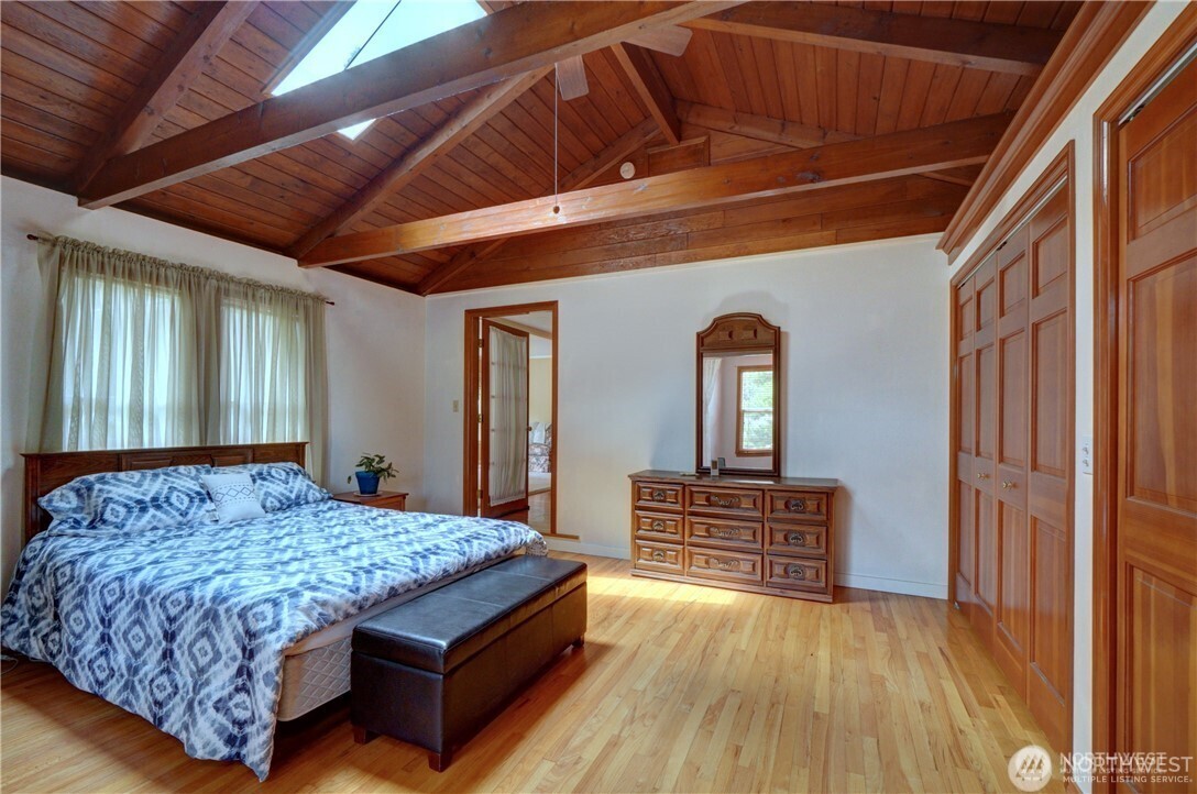 1325 23rd Avenue Property Photo 11