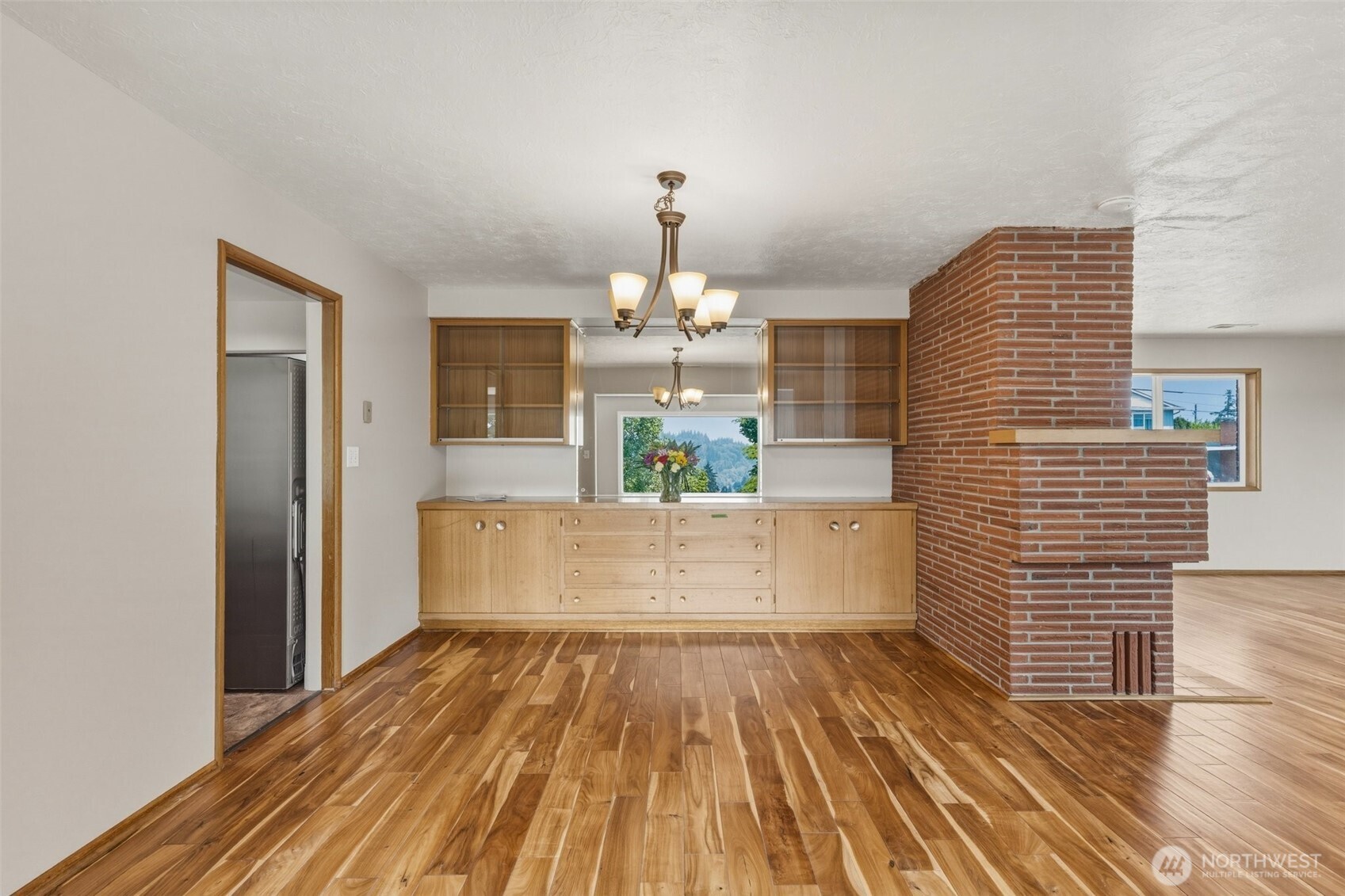 135 Victoria Street Property Photo 5