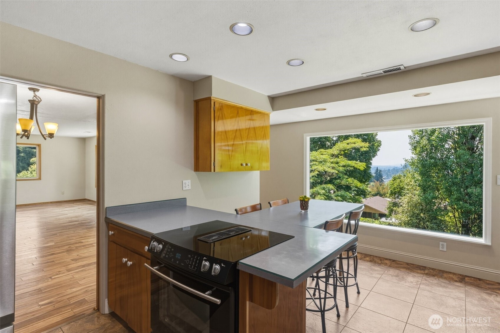 135 Victoria Street Property Photo 8
