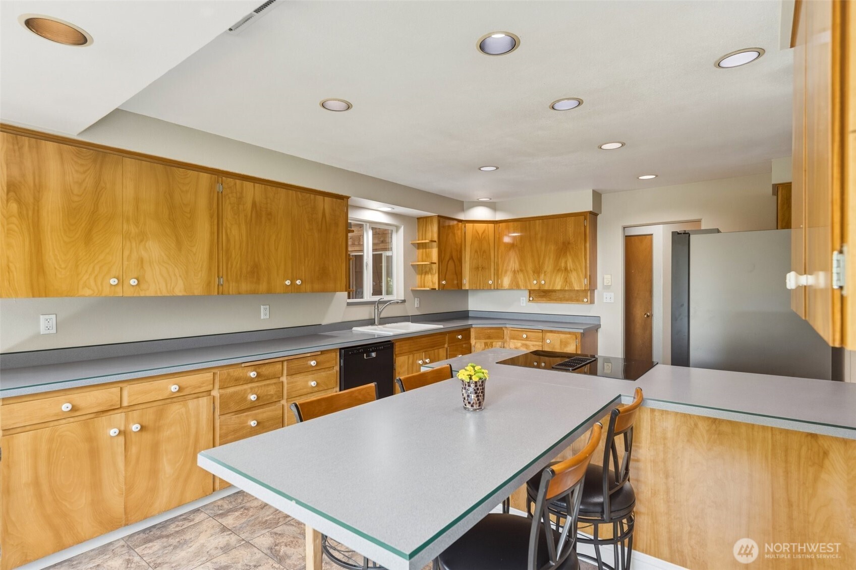 135 Victoria Street Property Photo 10