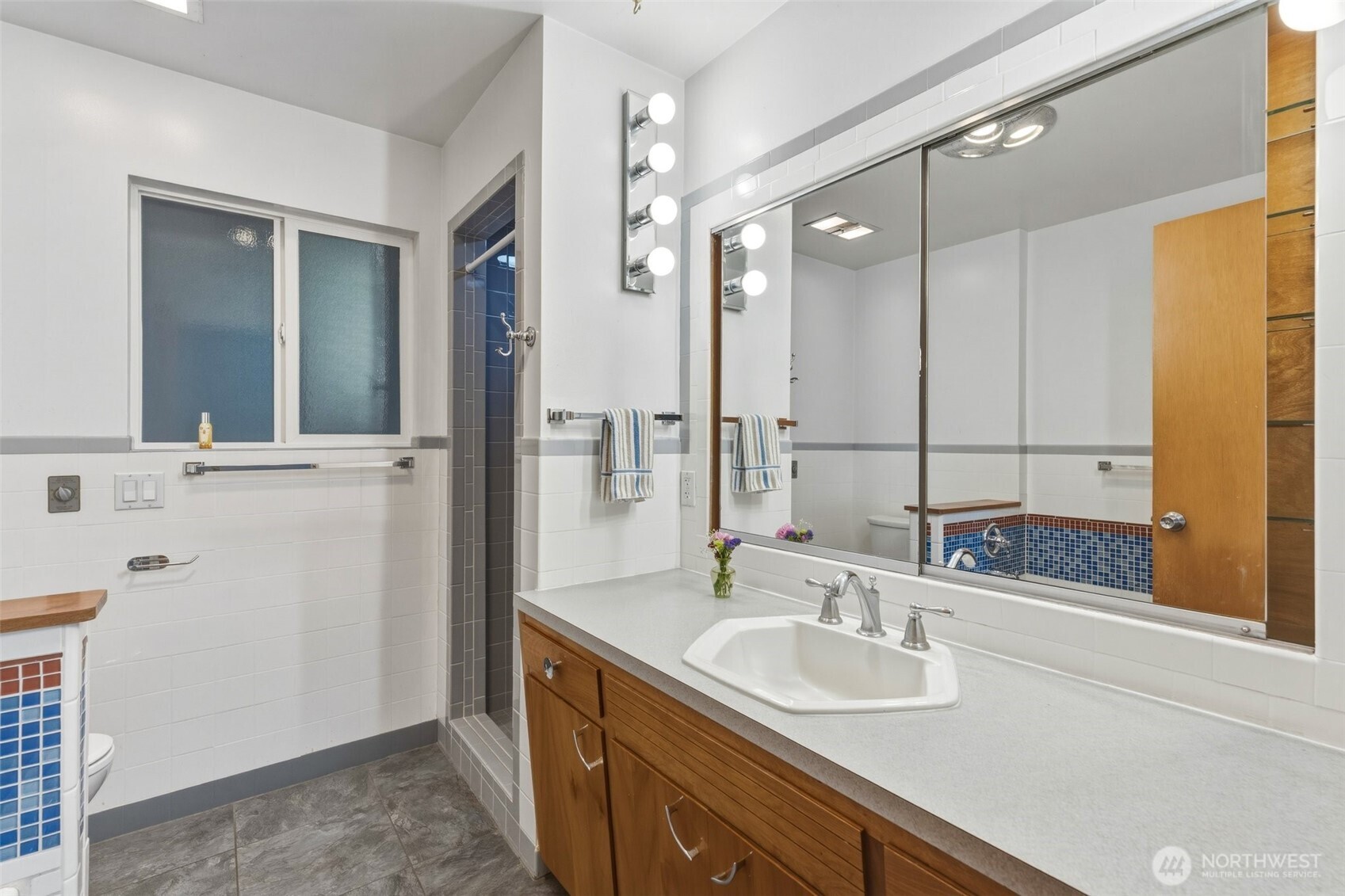 135 Victoria Street Property Photo 12