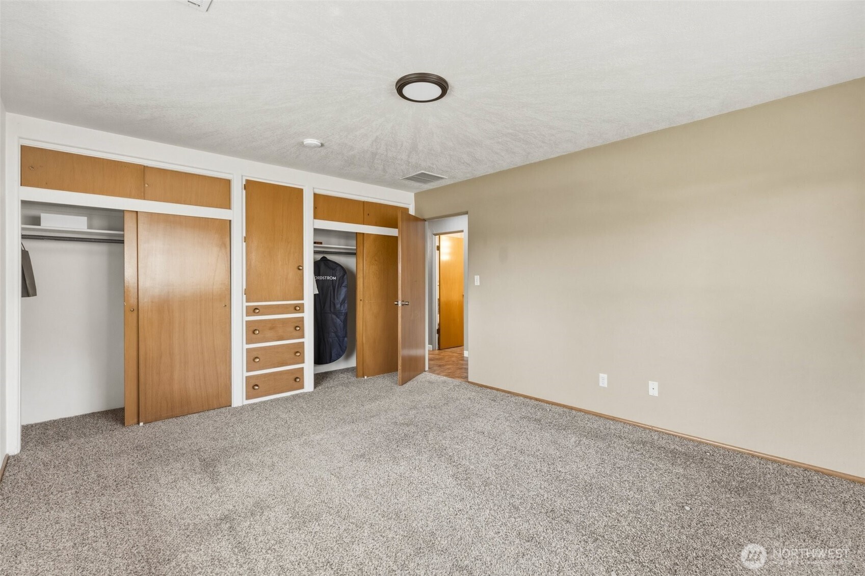 135 Victoria Street Property Photo 15