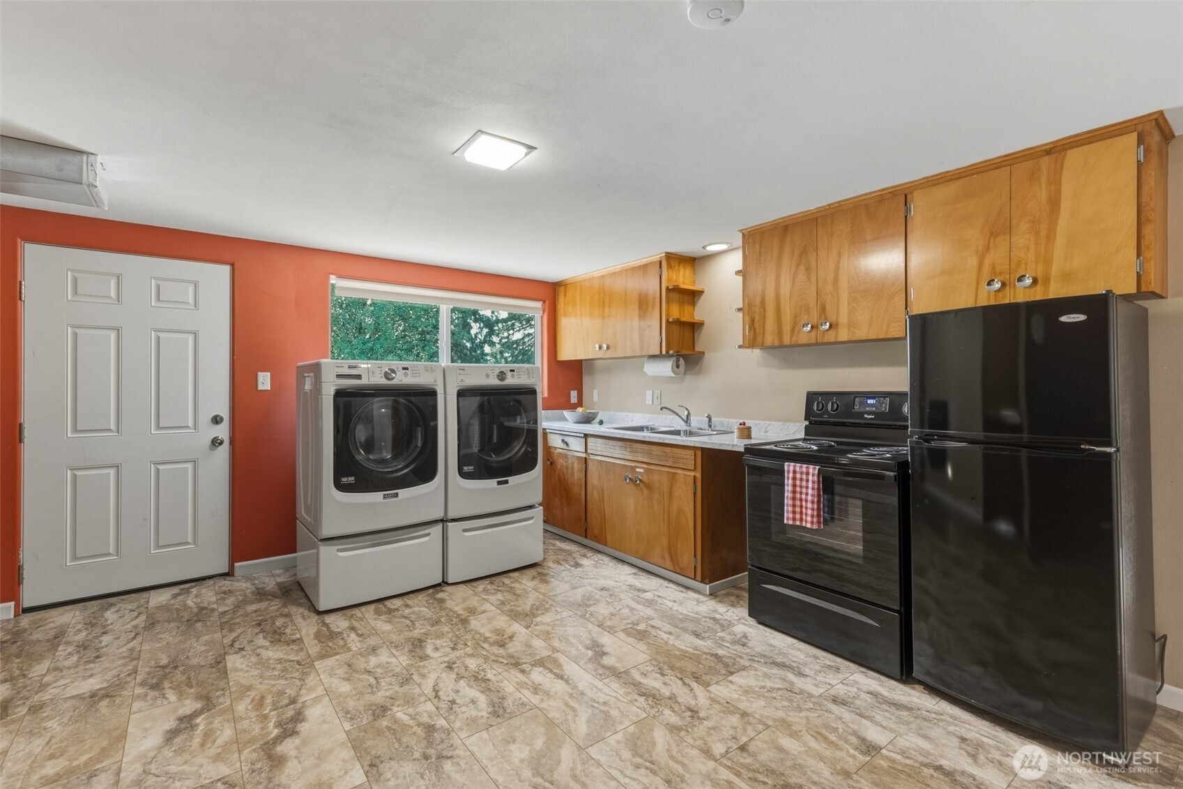 135 Victoria Street Property Photo 24