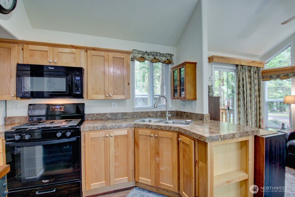 33 2 Wilderness Way Property Photo 3