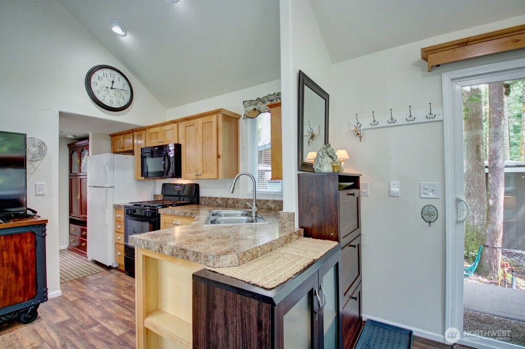33 2 Wilderness Way Property Photo 9