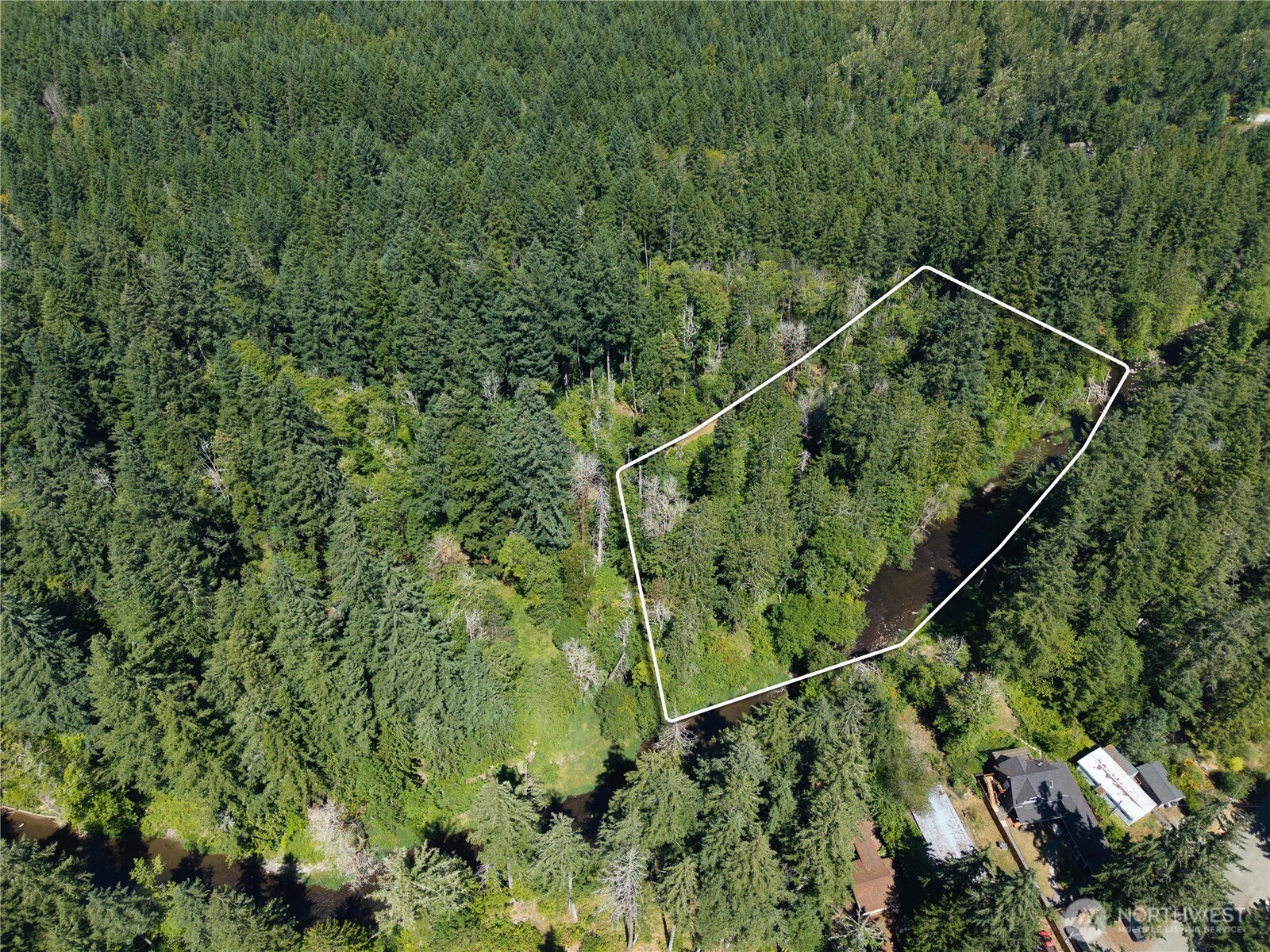 14333 Beaver Drive Property Photo 2