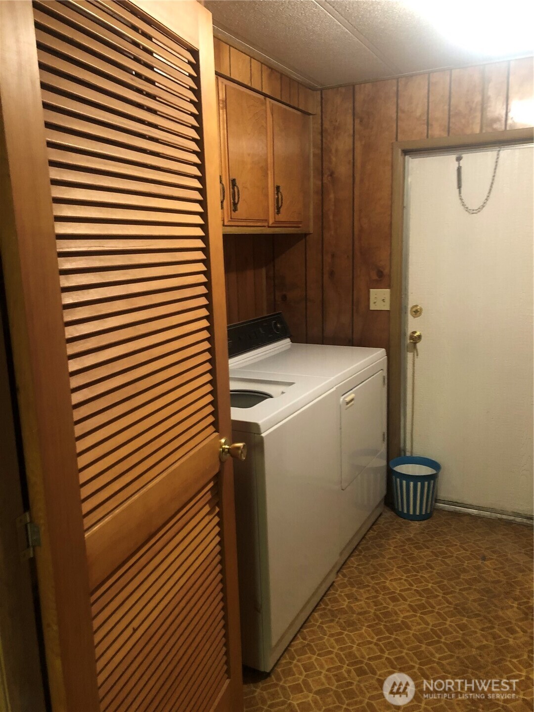 2410 Leisure Lane Property Photo 12