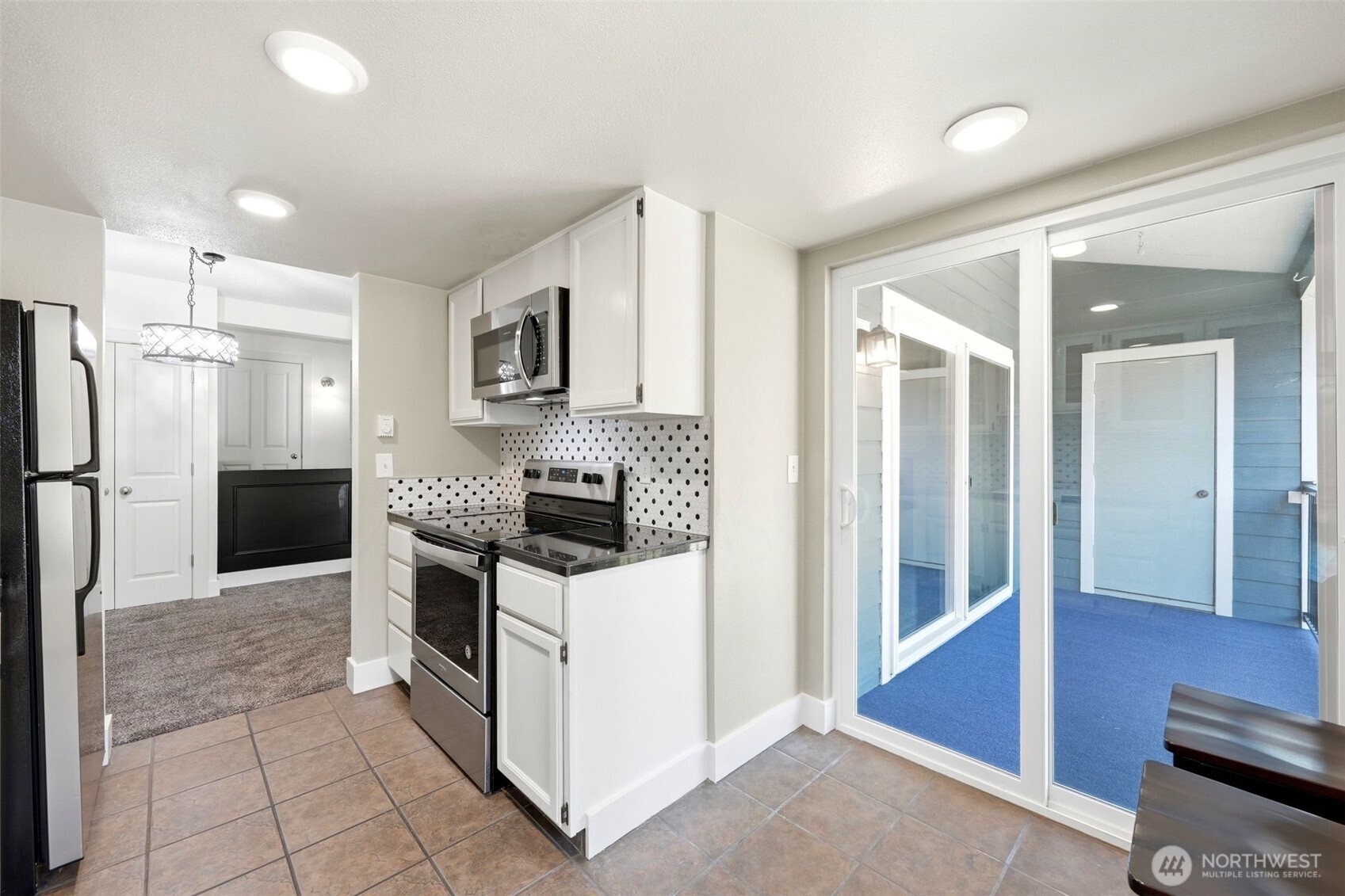 4641 W Lake Sammamish Parkway F305 Property Photo 11