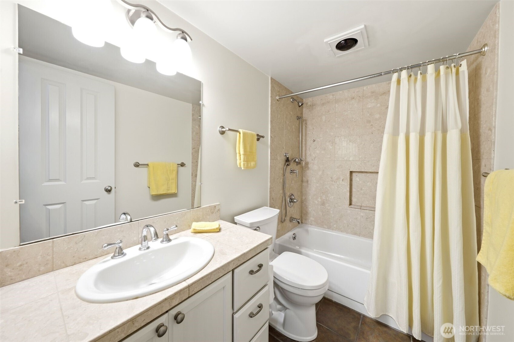 4641 W Lake Sammamish Parkway F305 Property Photo 28
