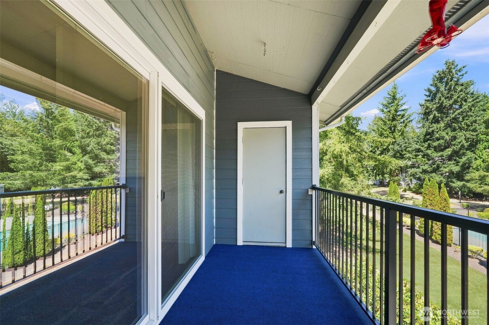 4641 W Lake Sammamish Parkway F305 Property Photo 30
