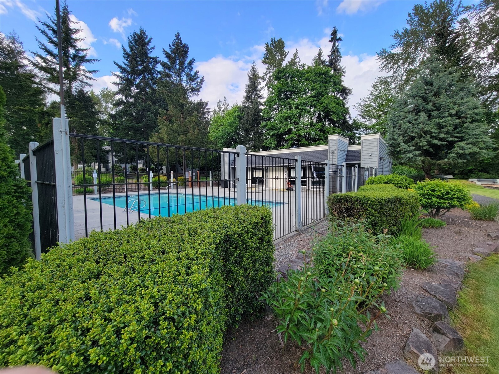 4641 W Lake Sammamish Parkway F305 Property Photo 34