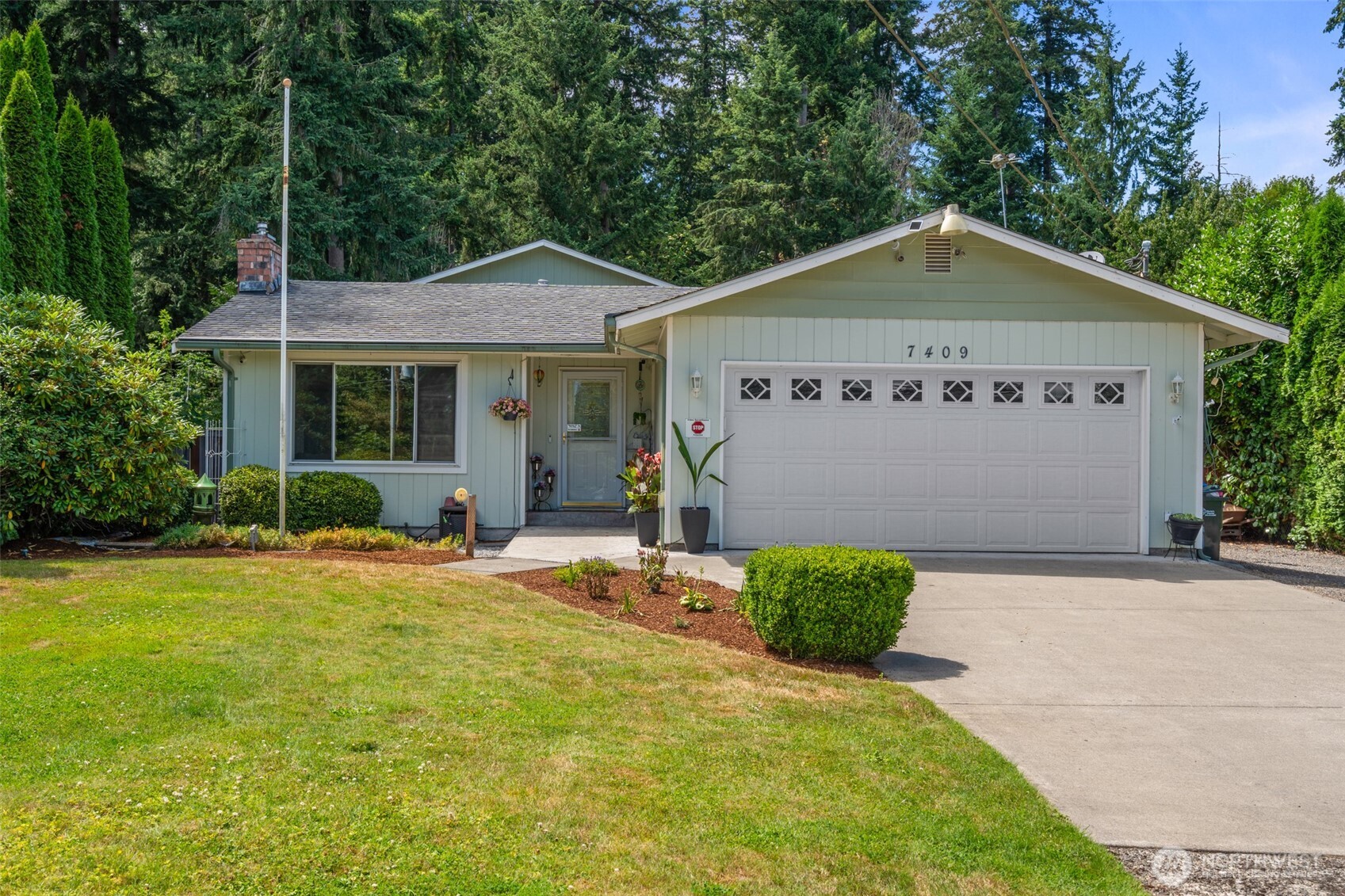 7409 207th Avenue Property Photo 1