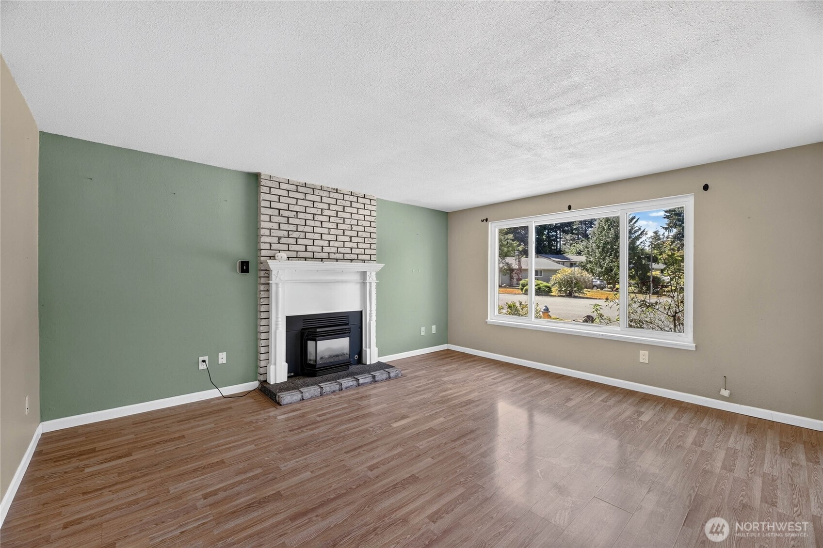 12917 55th Avenue Property Photo 3