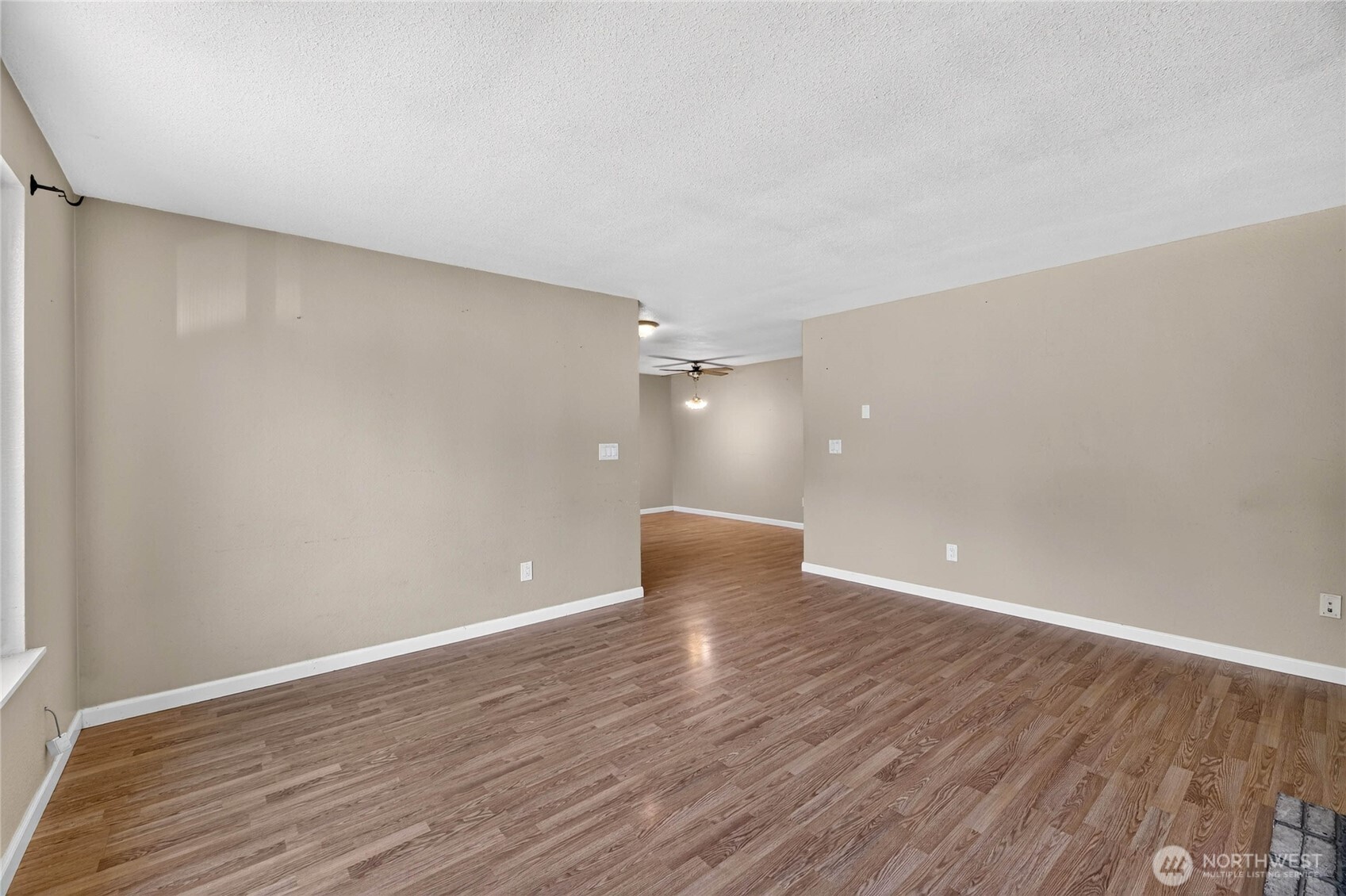 12917 55th Avenue Property Photo 4