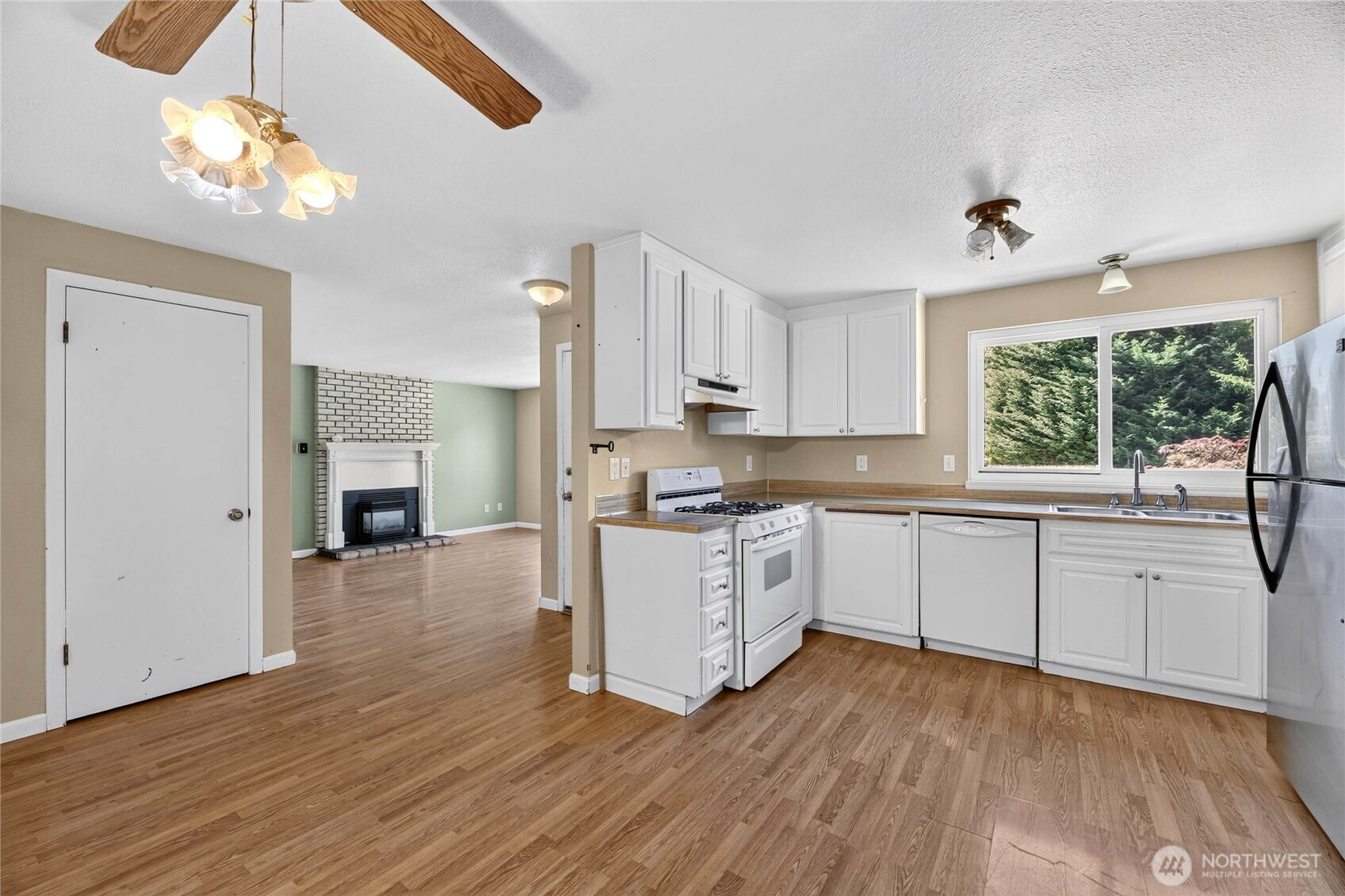 12917 55th Avenue Property Photo 8