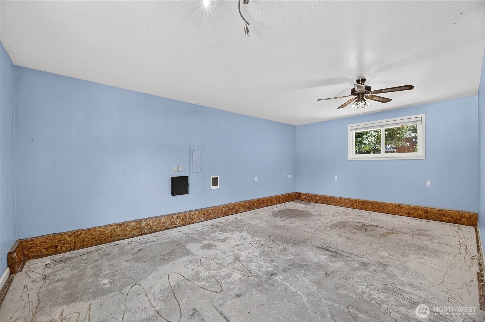 12917 55th Avenue Property Photo 9