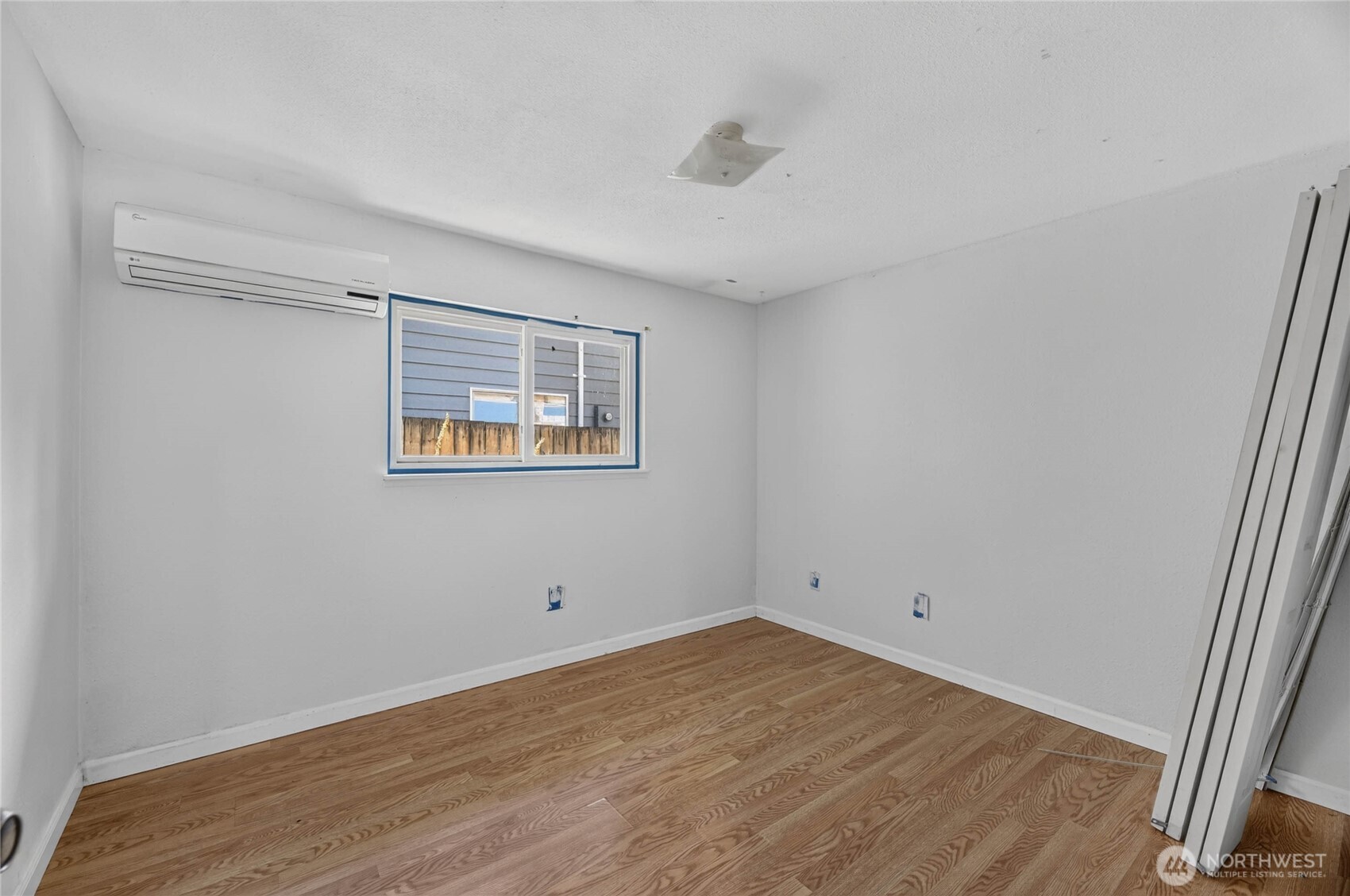 12917 55th Avenue Property Photo 17