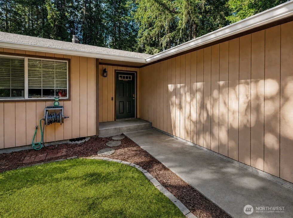 7947 Dunlin Court Property Photo 3