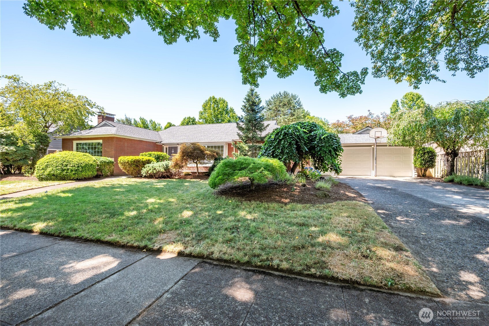1327 18th Avenue Property Photo 1