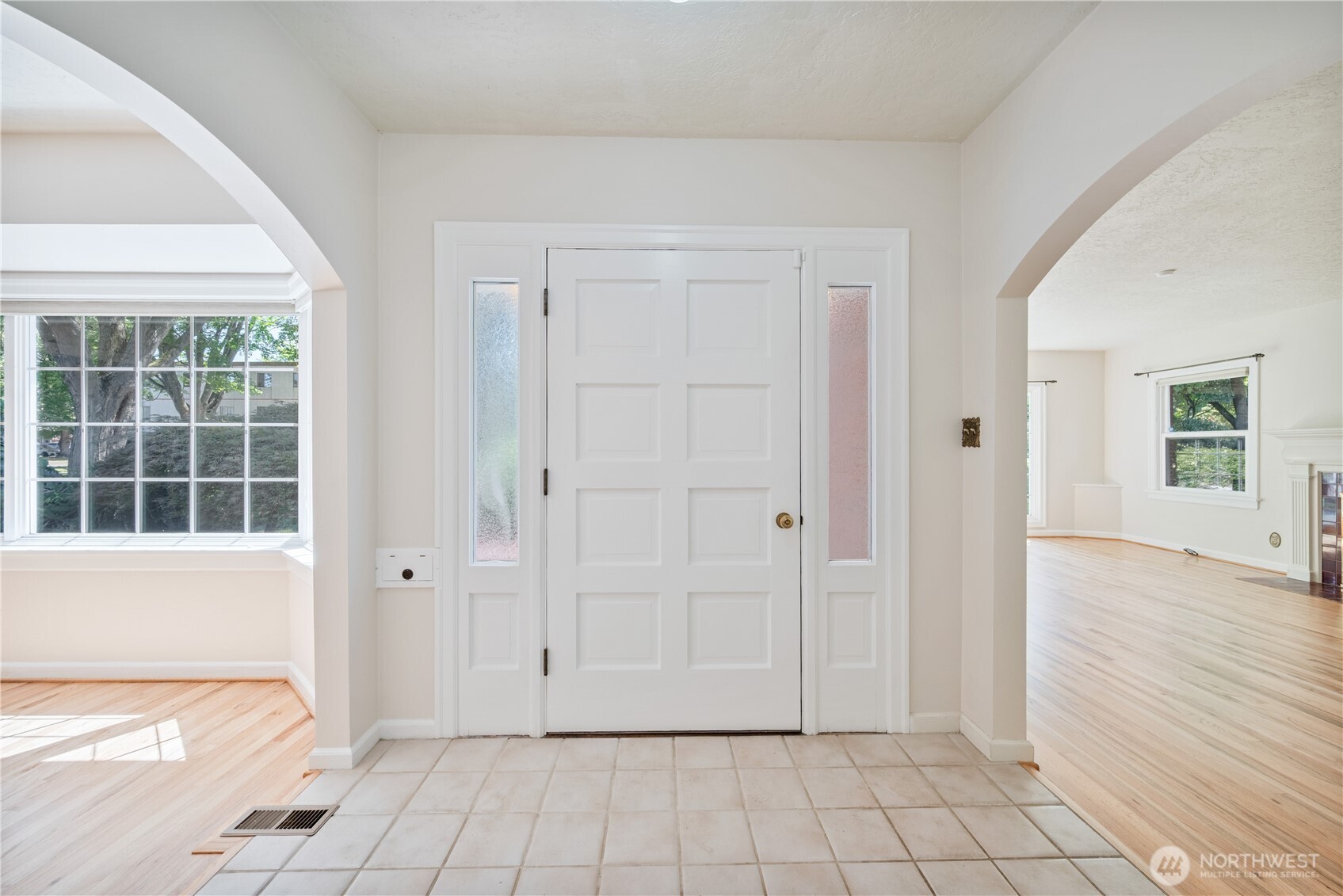 1327 18th Avenue Property Photo 3