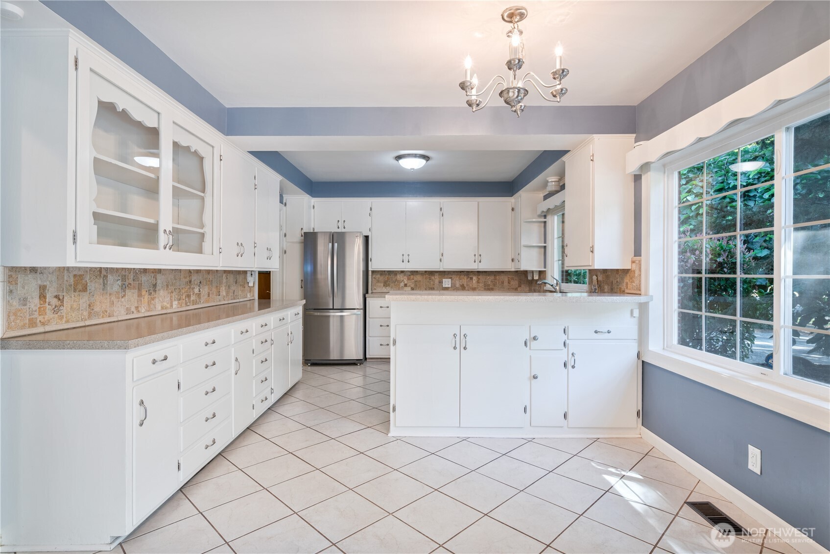 1327 18th Avenue Property Photo 9