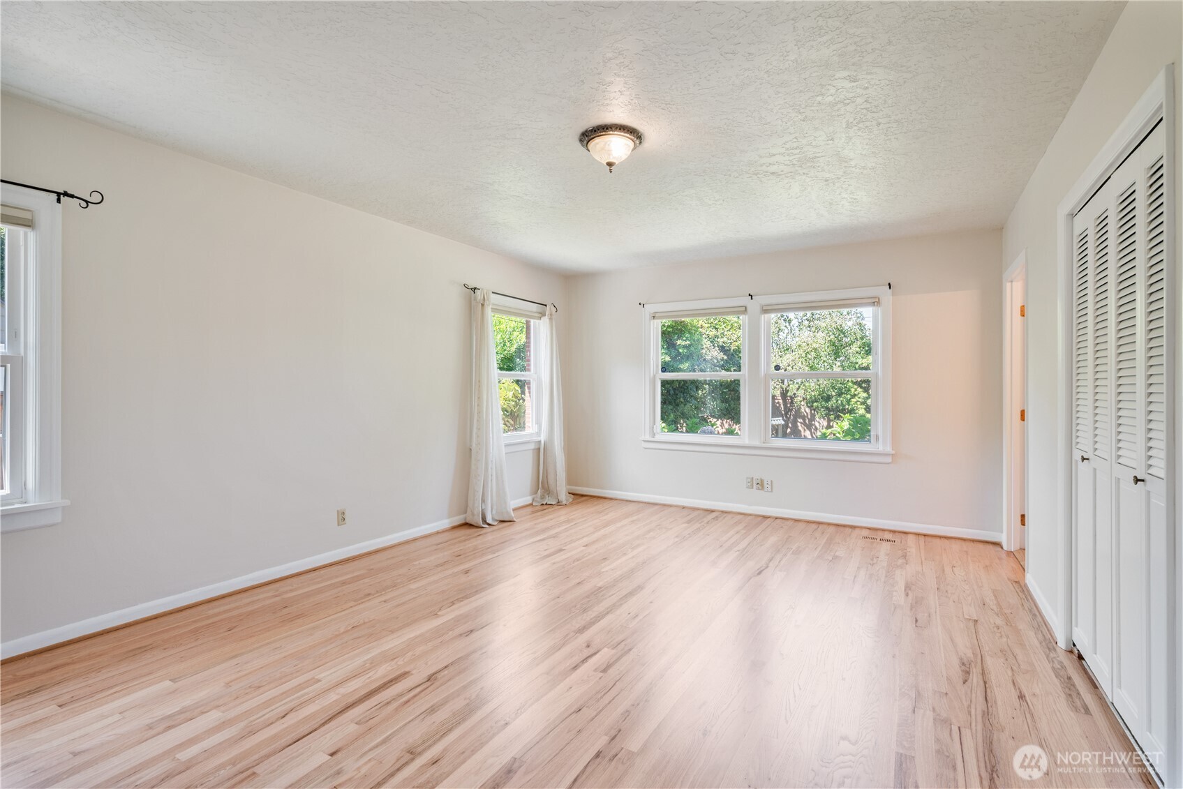 1327 18th Avenue Property Photo 13