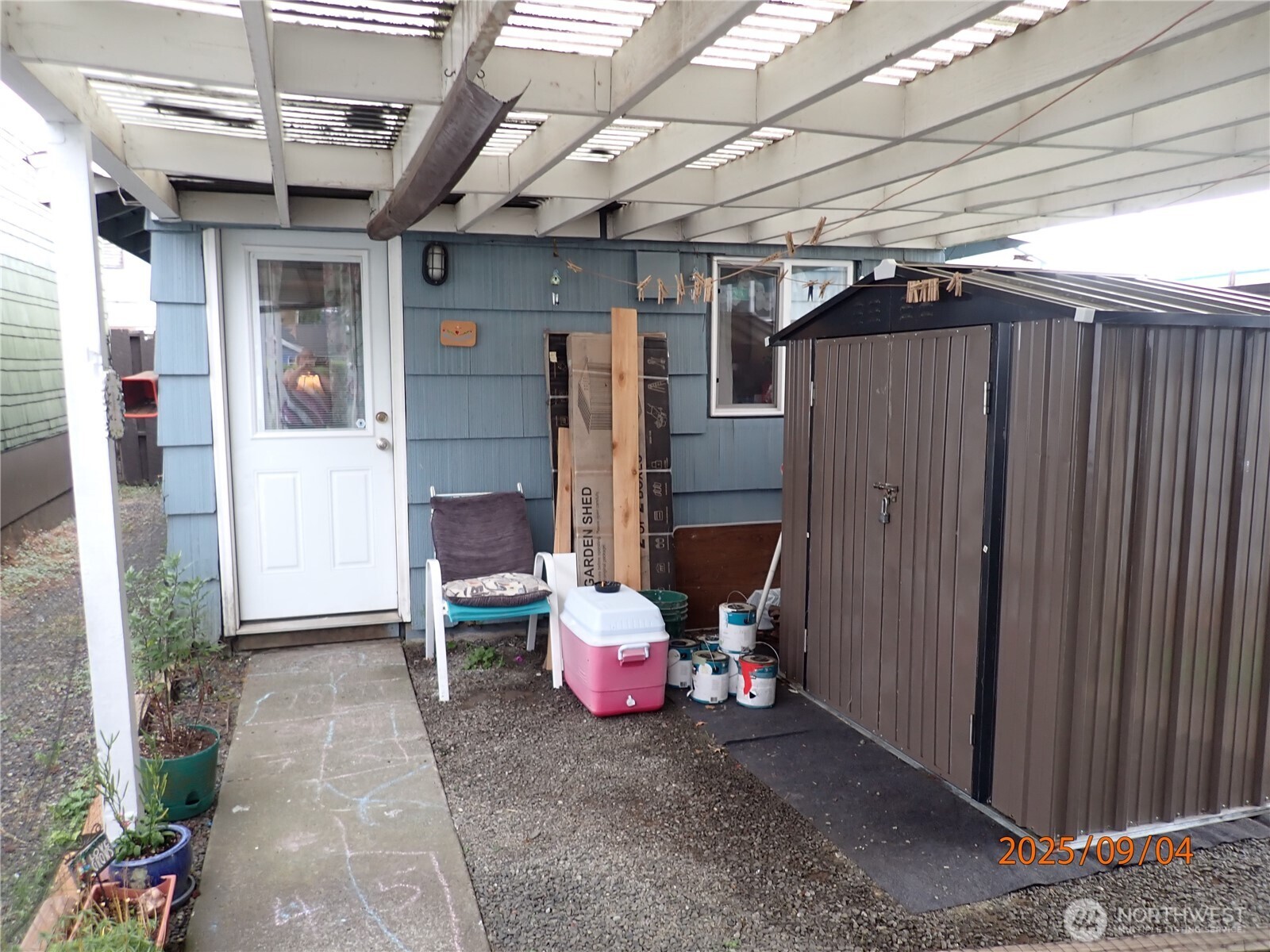 1317 W Market Street Property Photo 4