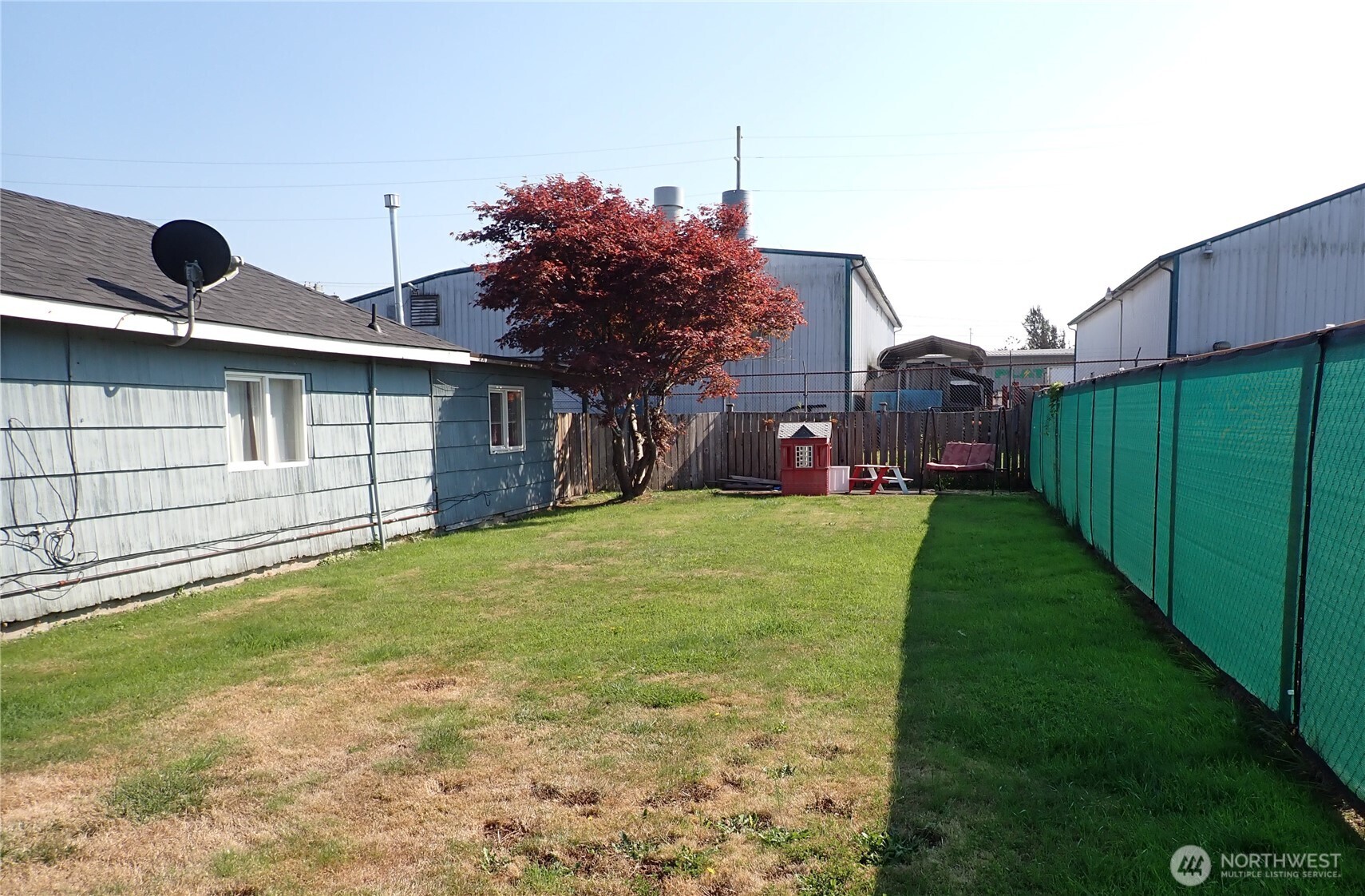 1317 W Market Street Property Photo 6