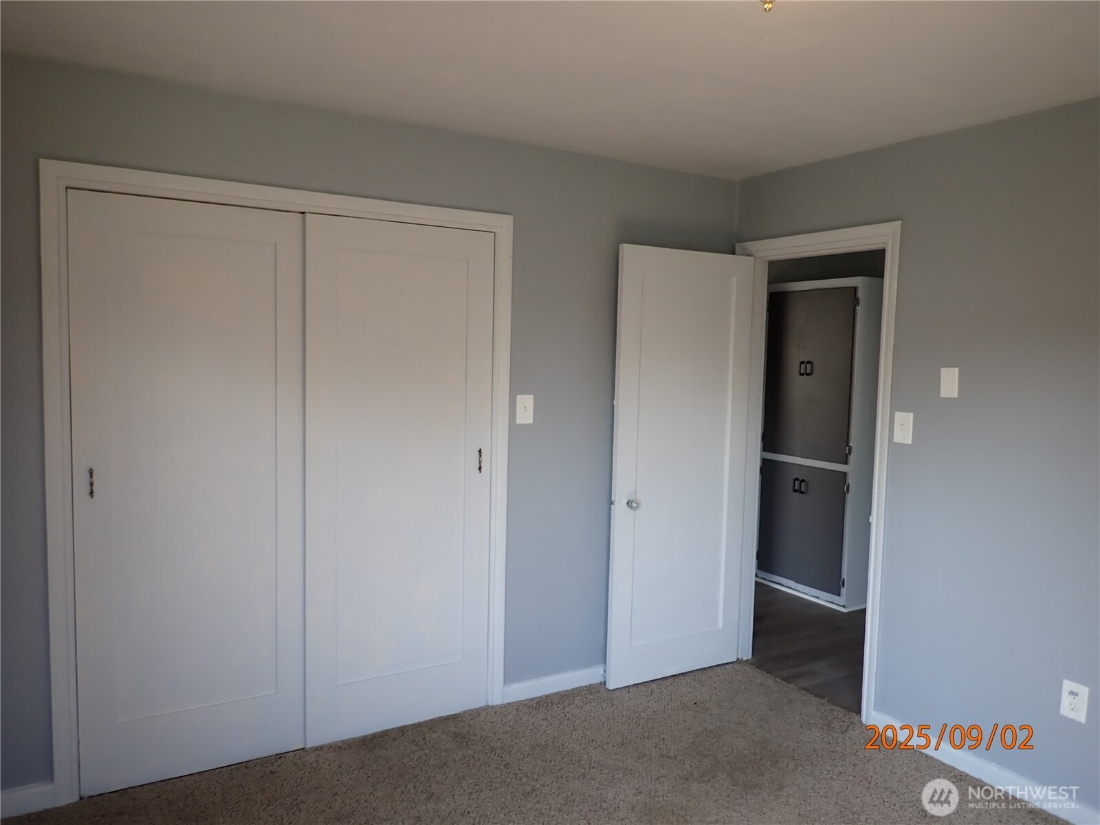 1317 W Market Street Property Photo 16