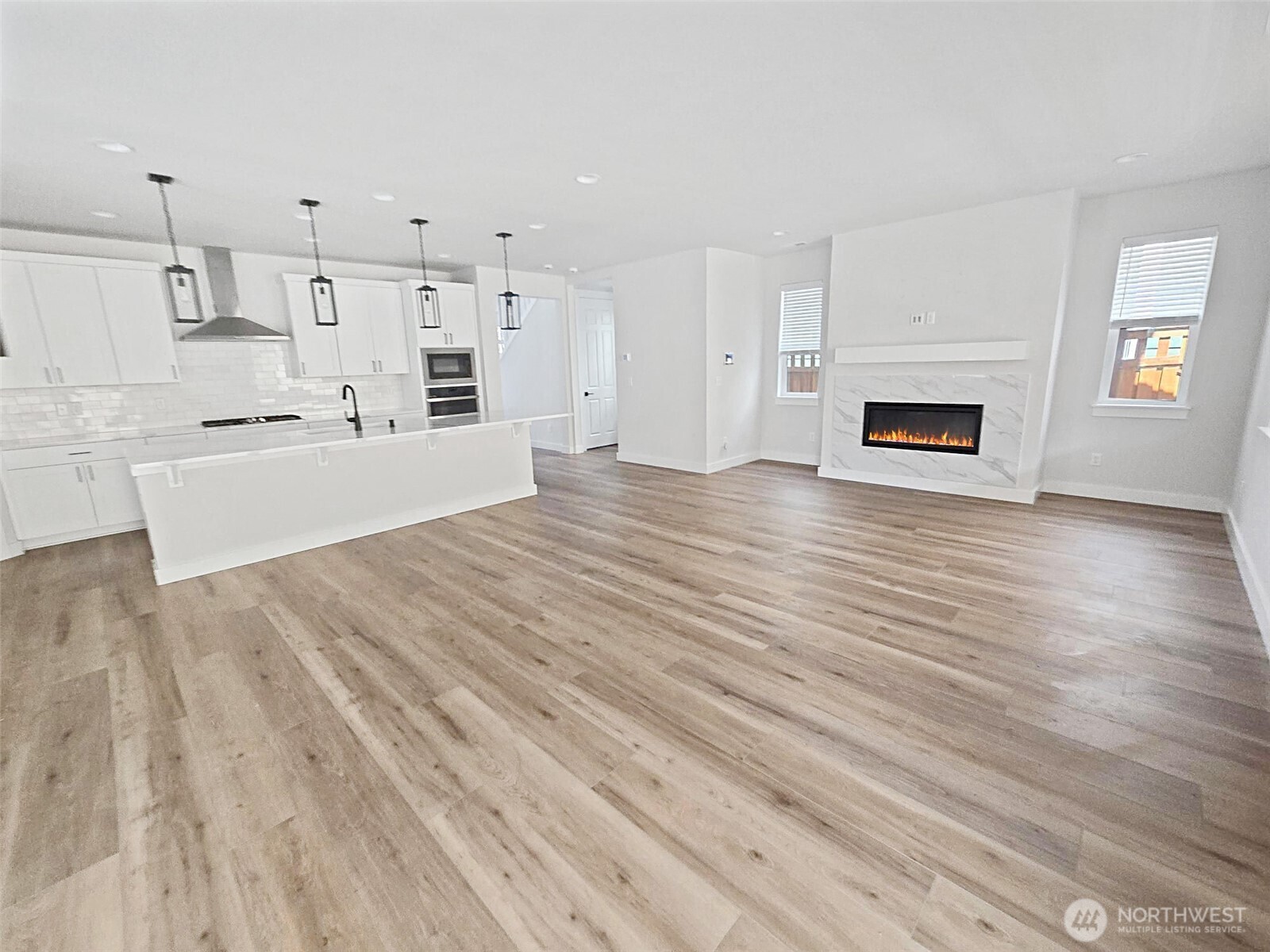 15005 Tyee Drive Property Photo 7
