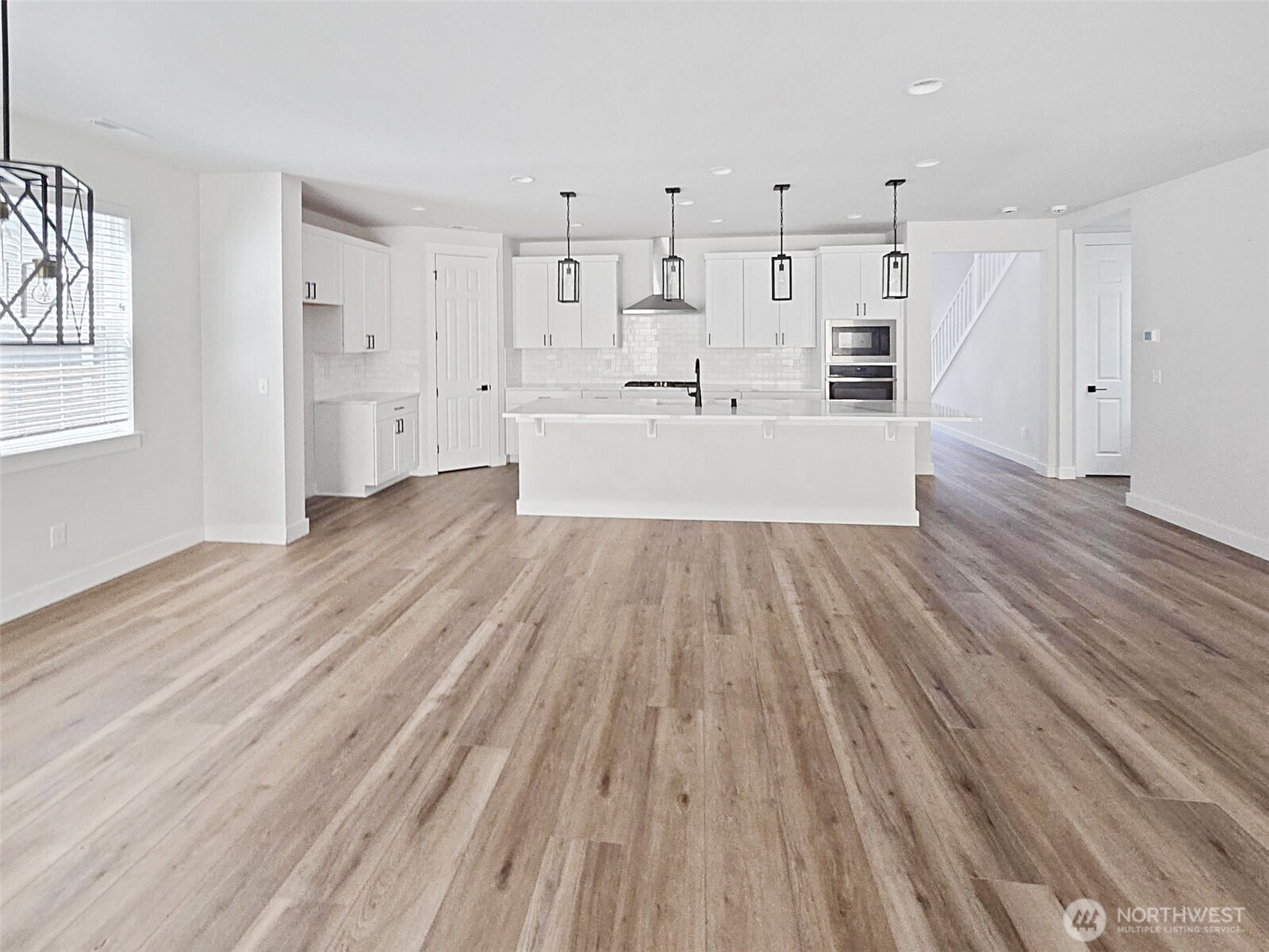 15005 Tyee Drive Property Photo 8