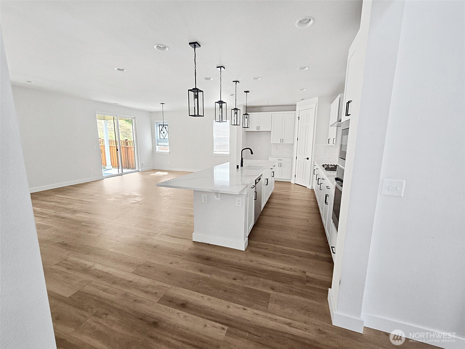 15005 Tyee Drive Property Photo 10