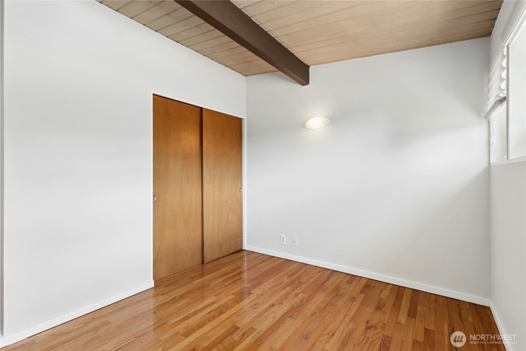12017 93rd Avenue Property Photo 12