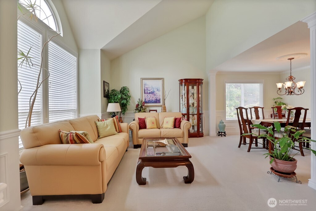 30807 1st Place Property Photo 2